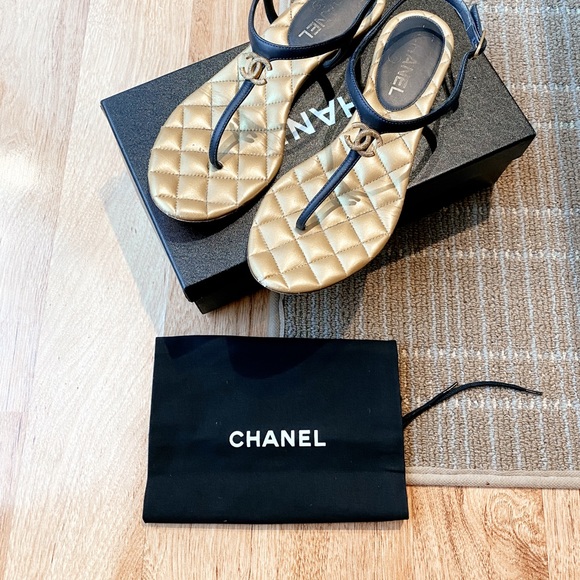 CHANEL Shoes - Chanel CC 2014 cruise collection quilted sandals